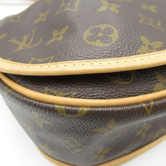 Menilmontant PM Monogram Canvas Shoulder Bag - Picture 7 of 11